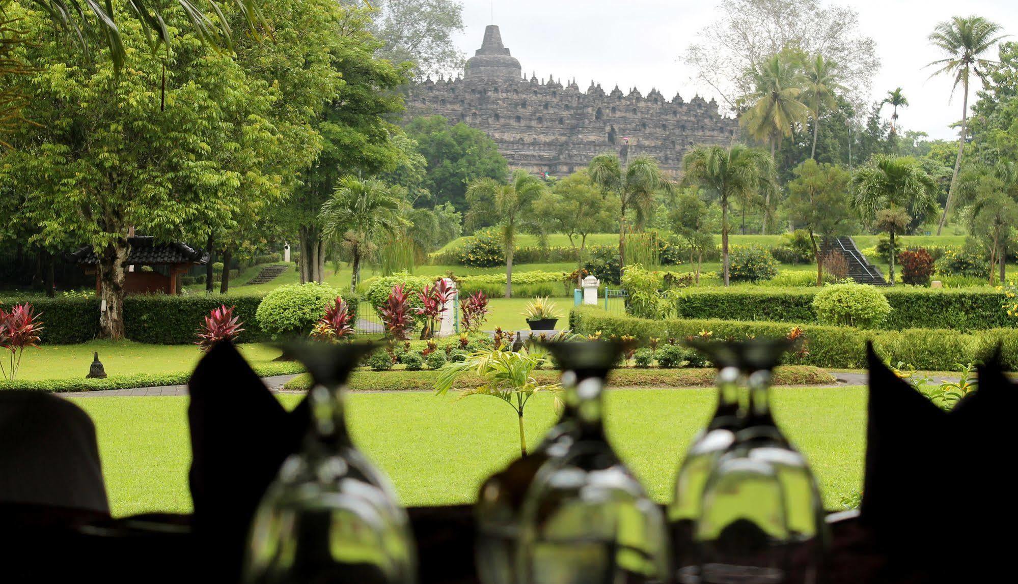 Manohara Resort Magelang Exterior foto